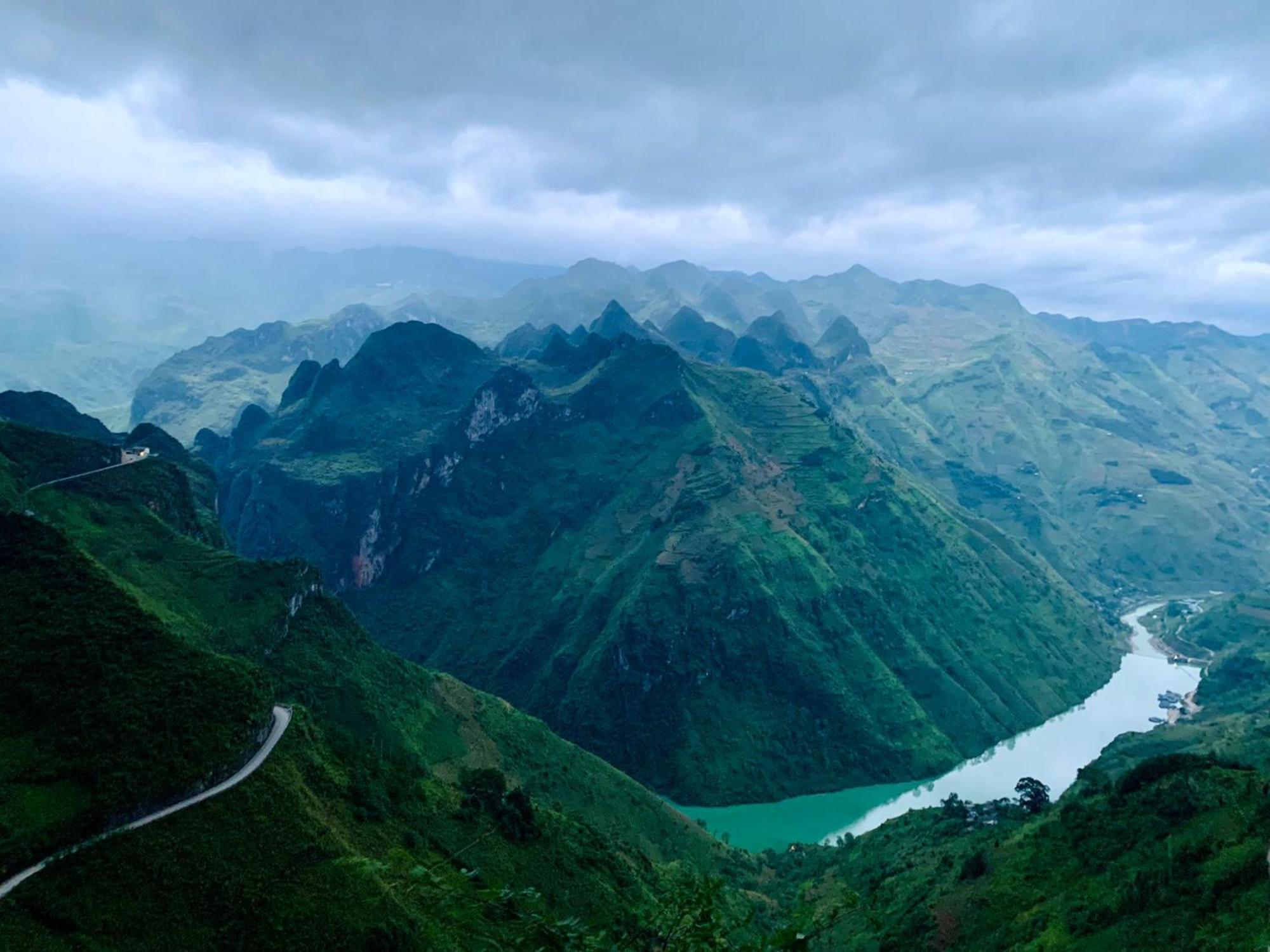 Ha Giang Yolo House And Loop Tours Hotel Exterior photo