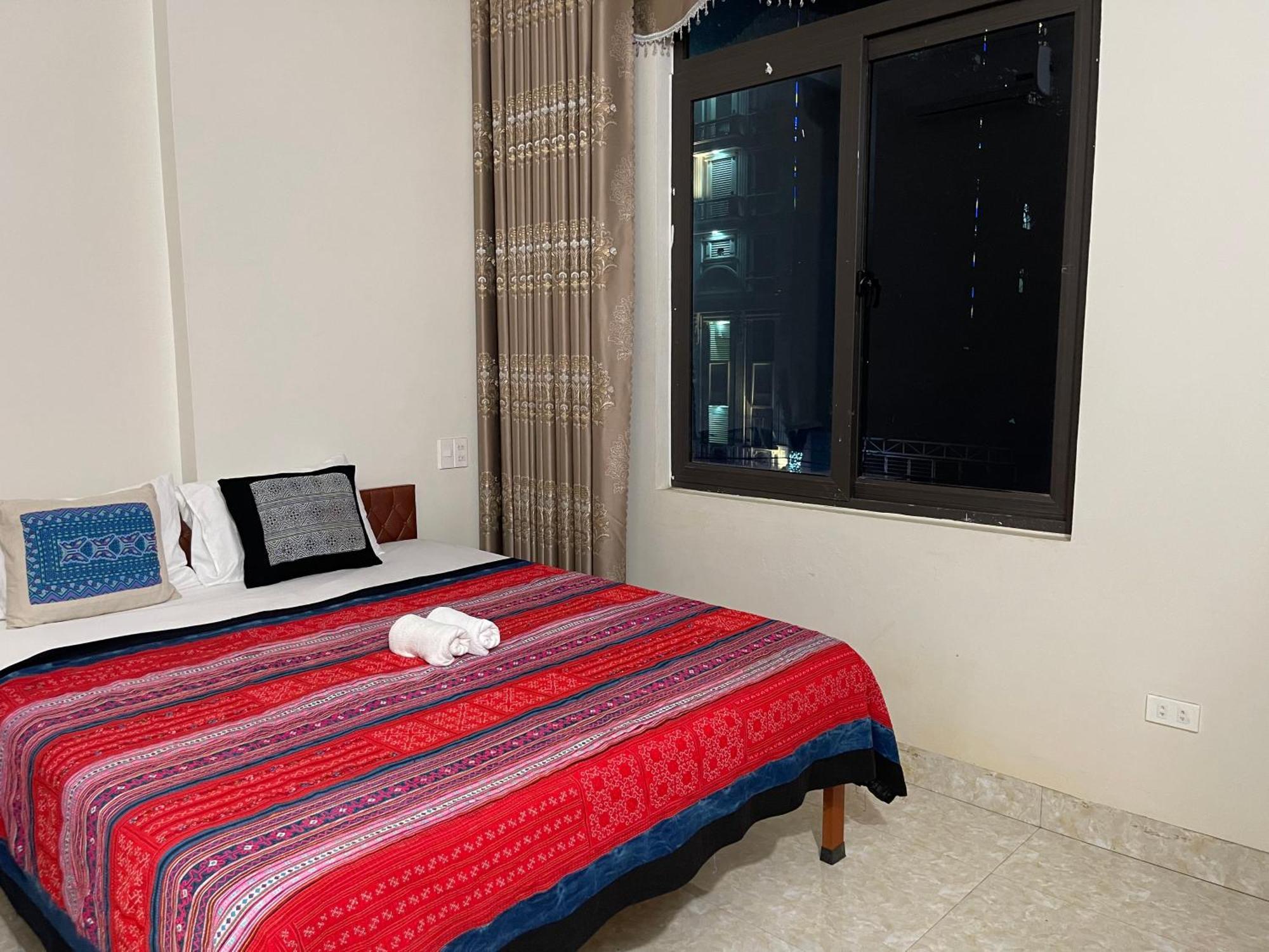 Ha Giang Yolo House And Loop Tours Hotel Exterior photo